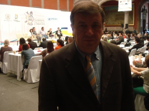 Dr. Raúl Benítez Manaut Investigador UNAM